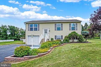 942 Limekiln Rd, New Cumberland, PA 17070