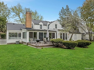 6171 S Main St, Clarkston, MI 48346