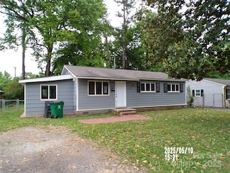 2409 Thornton Rd, Charlotte, NC 28208