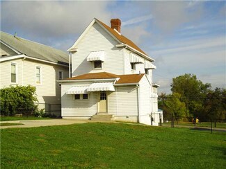 484 Georgetown Rd, Canonsburg, PA 15317