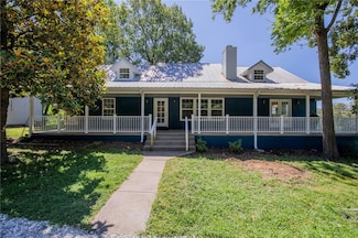 17052 Robinson Rd, Siloam Springs, AR 72761