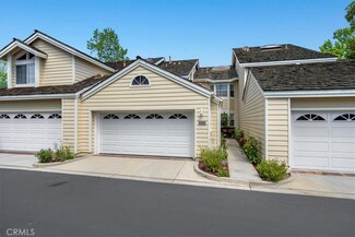 490 Kakkis Dr Unit 102, Long Beach, CA 90803