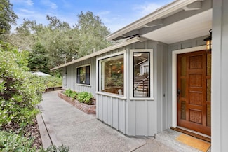 460 Aspen Way, Los Altos, CA 94024