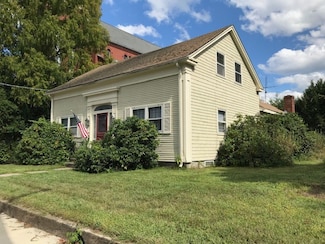 426 S Main St, Woonsocket, RI 02895