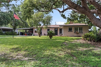 105 Leslie Ave, Winter Haven, FL 33880