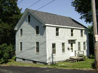 7 Summer St, Orono, ME 04473