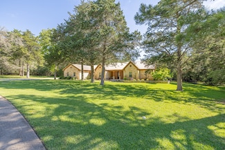 404 Saint Andrews Dr, New Ulm, TX 78950
