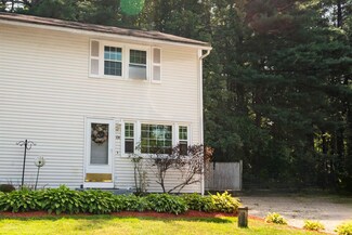 10 Woodburn Dr Unit C, Litchfield, NH 03052