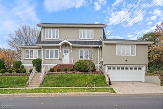 74 Kipp Ave, Hasbrouck Heights, NJ 07604