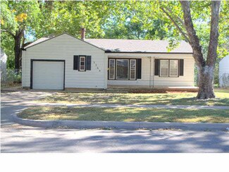 2368 S Volutsia St, Wichita, KS 67211
