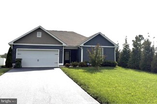 17032 Edwards Rd, Bowling Green, VA 22427