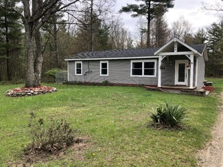 388 N Benson Rd, Fountain, MI 49410