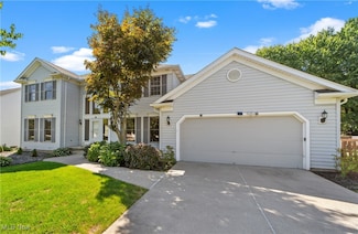 6572 Woodbury Dr, Solon, OH 44139