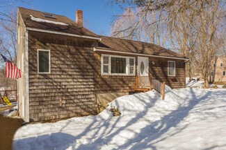 62 North Rd, Sandown, NH 03873