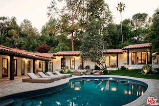 11945 Lockridge Rd, Studio City, CA 91604