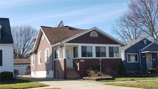808 92nd St, Niagara Falls, NY 14304