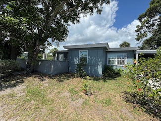 1801 N 25th St, Fort Pierce, FL 34947