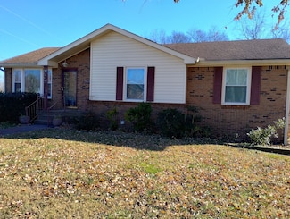 1590 Cherry Tree Dr, Clarksville, TN 37042