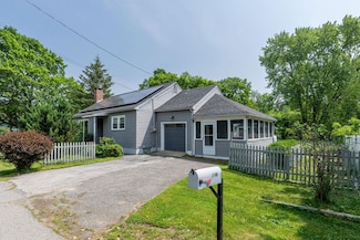 21 Vine St, Keene, NH 03431