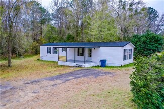 5212 Bethlehem Rd, Jesup, GA 31546
