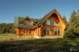 11 Green Meadows Dr, Winthrop, WA 98862