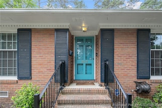 2615 Huntington Rd, Fayetteville, NC 28303