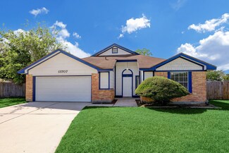 13707 Sablechase Ct, Houston, TX 77014
