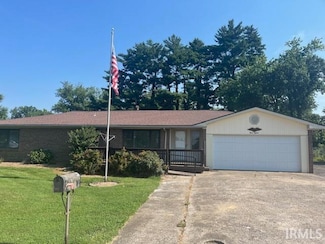 315 W Poplar St, Boonville, IN 47601
