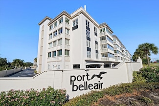 131 Bluff View Dr Unit 104, Belleair Bluffs, FL 33770