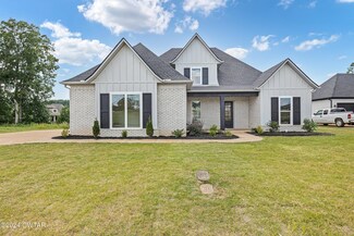 148 Lake Breeze Dr, Jackson, TN 38305