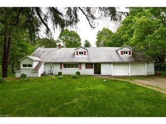 14581 Rider Rd, Burton, OH 44021