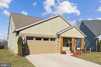 113 Heron Ct, Lake Frederick, VA 22630