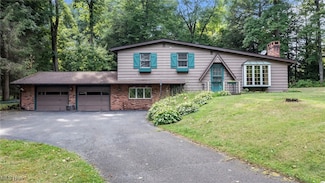 14814 Rider Rd, Burton, OH 44021