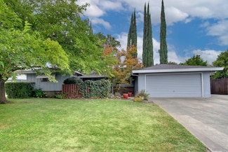 6010 Machado Way, Sacramento, CA 95822