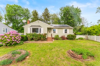 130 Jefferson Ln, East Hartford, CT 06118