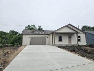 337 Sandmar Dr, Ripon, WI 54971
