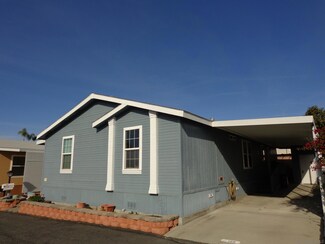 120 Brookside Ln, Oceanside, CA 92056