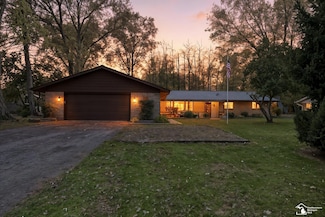 7227 Kenilworth Dr, Lambertville, MI 48144