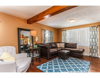 120 Shore Dr, Salem, NH 03079