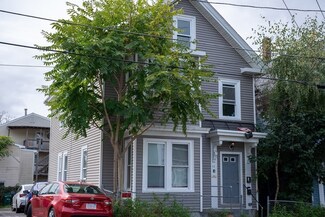 73 4th St, Lowell, MA 01850