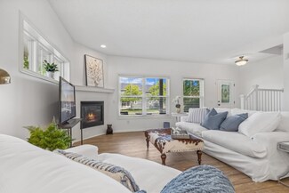 1548 Legacy Pkwy E, Saint Paul, MN 55109