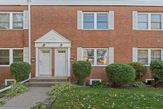 2046 Montreal Ave, Saint Paul, MN 55116