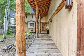 228 Parkway Dr, Ketchum, ID 83340