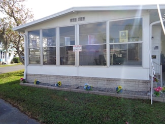 5253 Wisteria Cir, New Port Richey, FL 34653