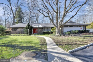 108 W Sutton Place, Wilmington, DE 19810