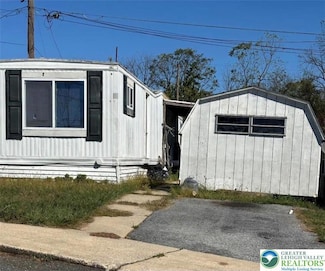 19 Roth Ave, Mertztown, PA 19539