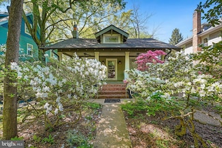 7402 Maple Ave, Takoma Park, MD 20912