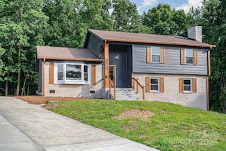 300 Dollar Cir, Charlotte, NC 28270