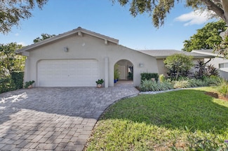 5656 Pinecrest Cir, Boca Raton, FL 33433