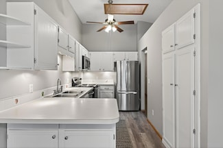 7275 Pontiac Cir, Chanhassen, MN 55317